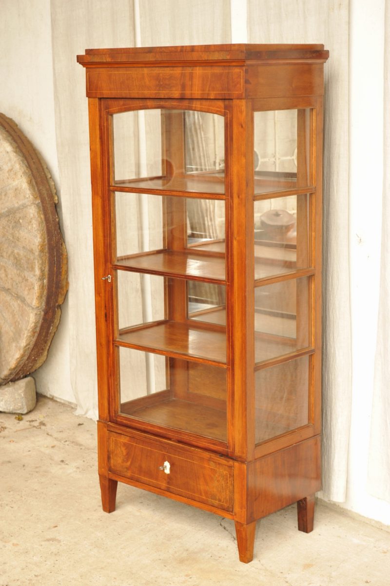 1A Biedermeier Vitrine Mahagoni mit Fadeneinlagen - Antik im Hof