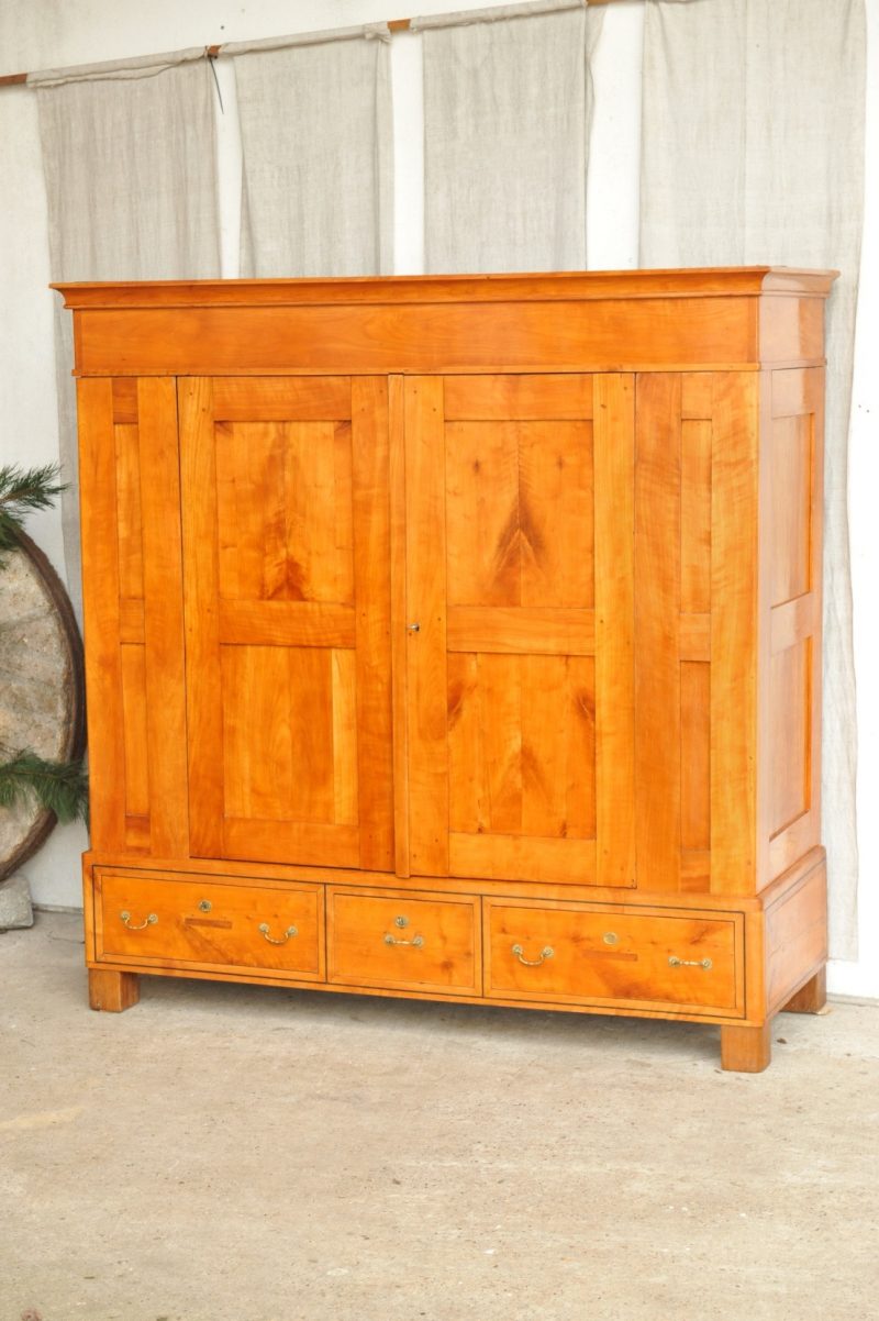 großer_Biedermeier_Kleiderschrank_1396