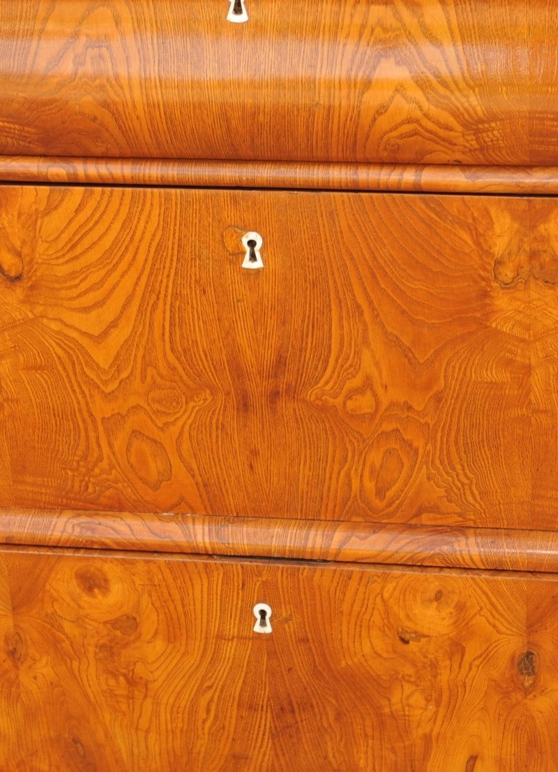 Biedermeier_Kommode_Esche_2057 Detail