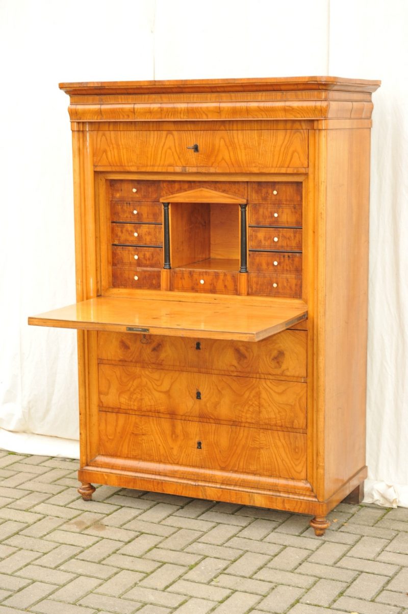 Biedermeier_Schreibschrank_Sägefurnier_2664