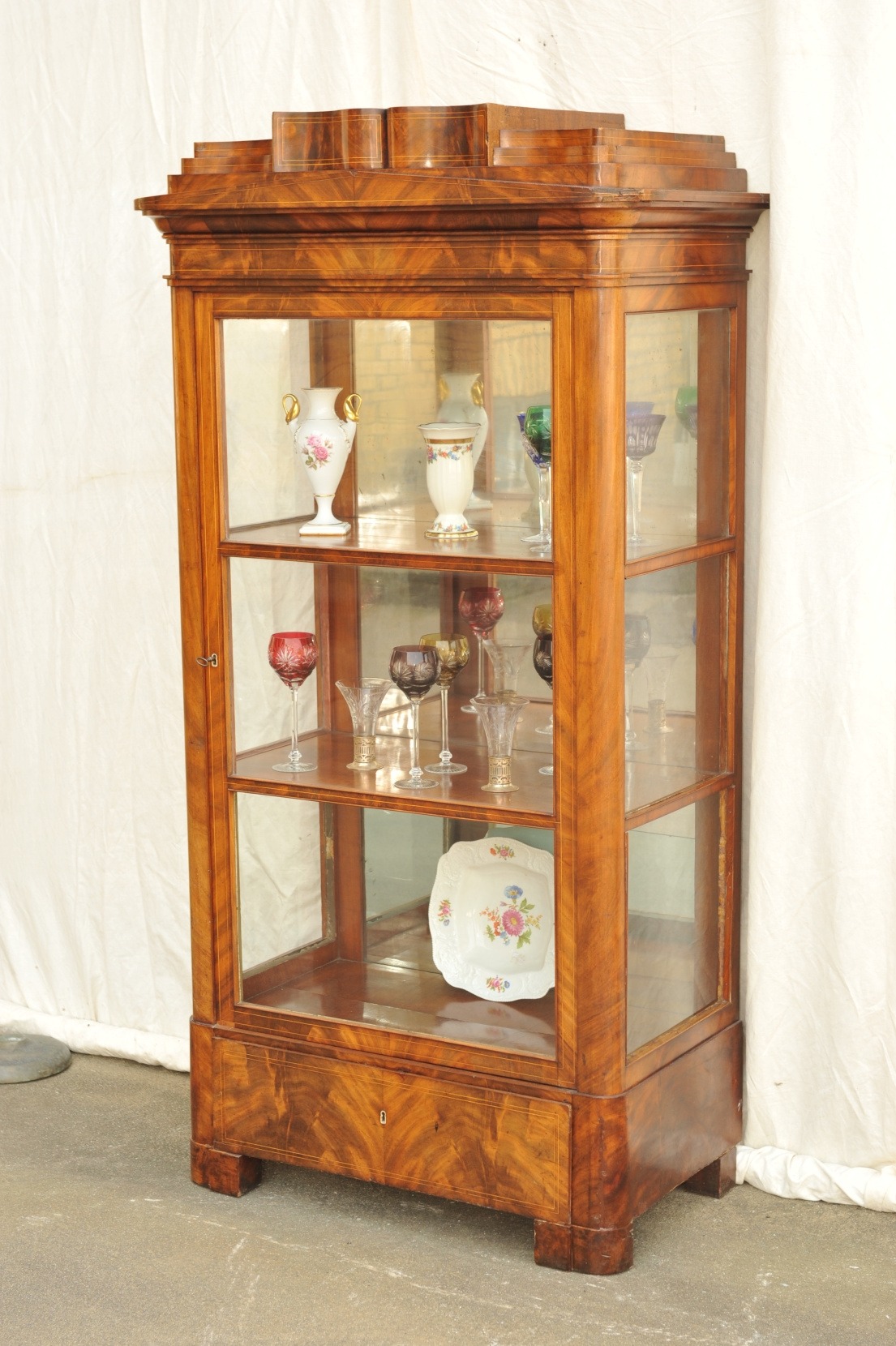 Biedermeier_Virtine_seitenverglast_2752