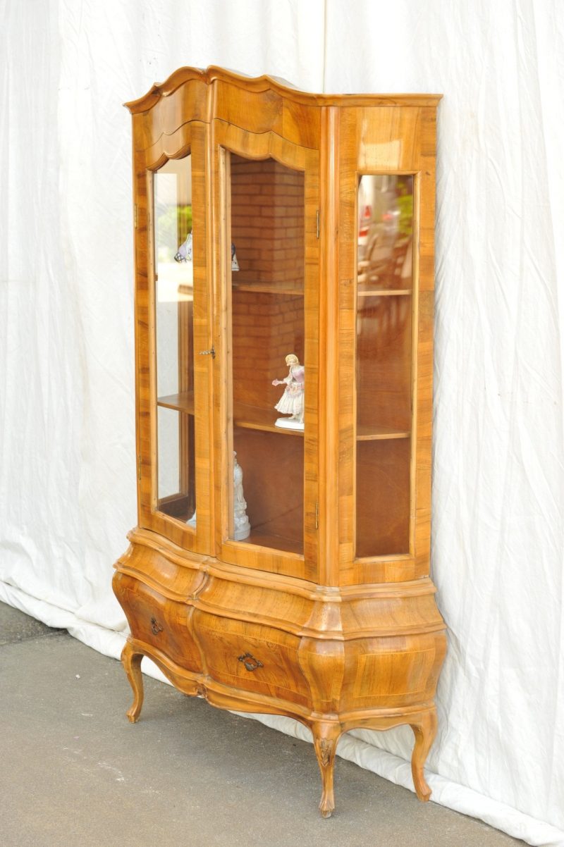 Aufsatzvitrine_Barockstil_Nussbaum_2767