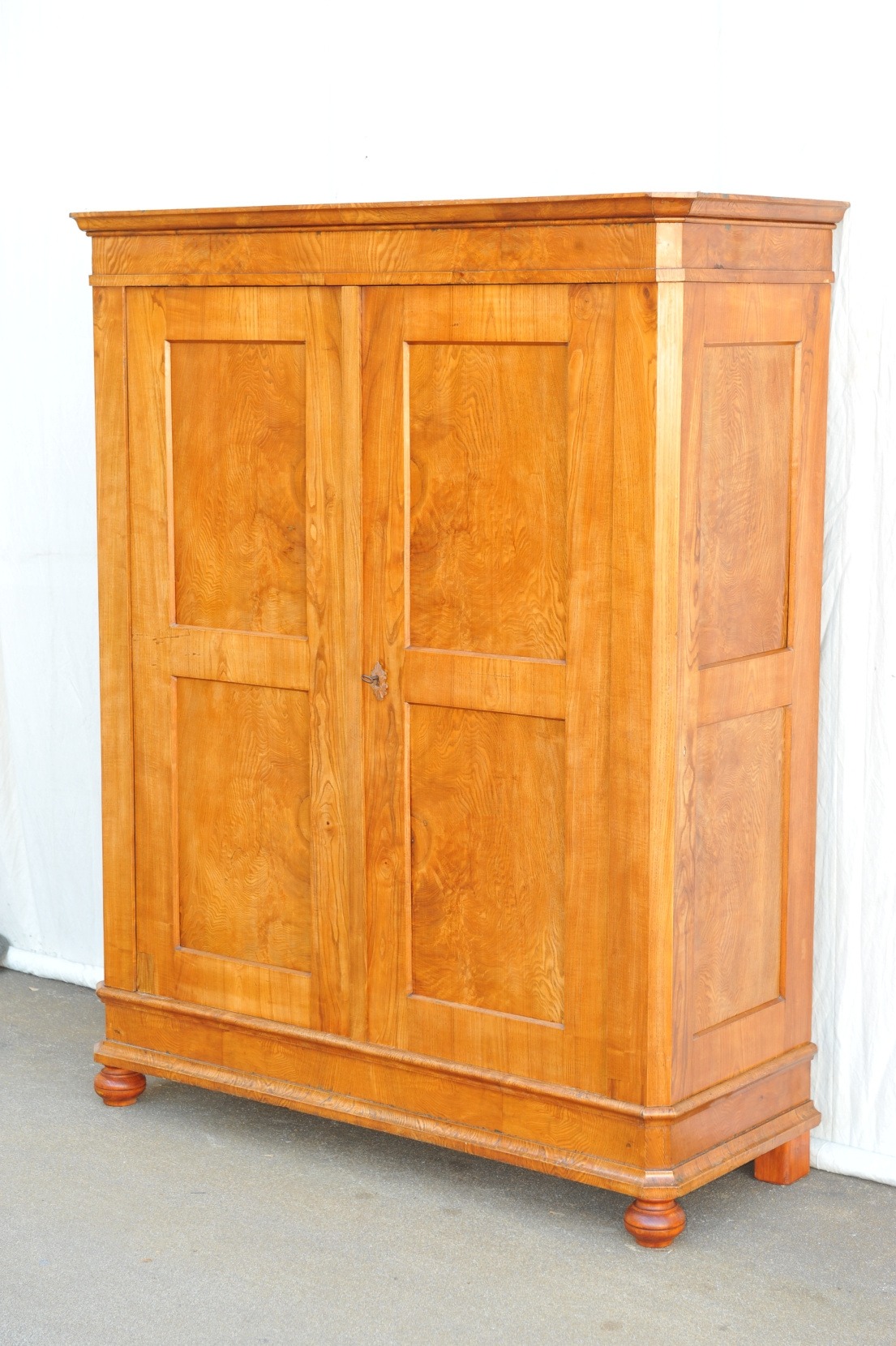 Biedermeier_Schrank_Esche_2835