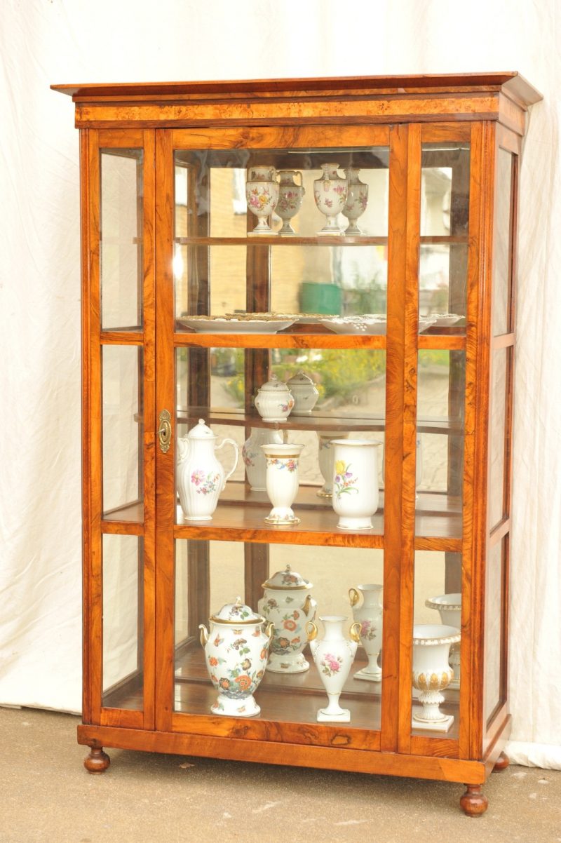 Biedermeier_Vitrine_Wien_Seiten_verglast_2839