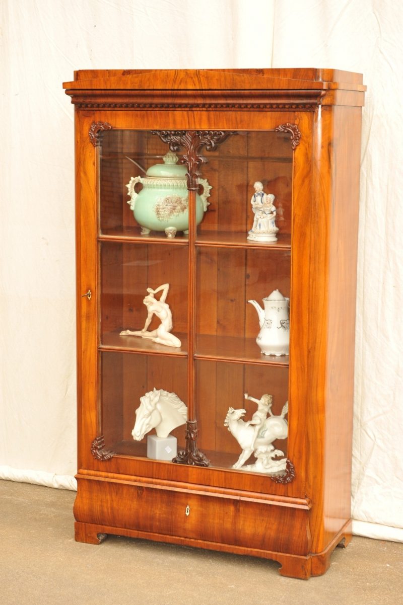 Buecherschrank_Biedermeier_Nussbaum_2862