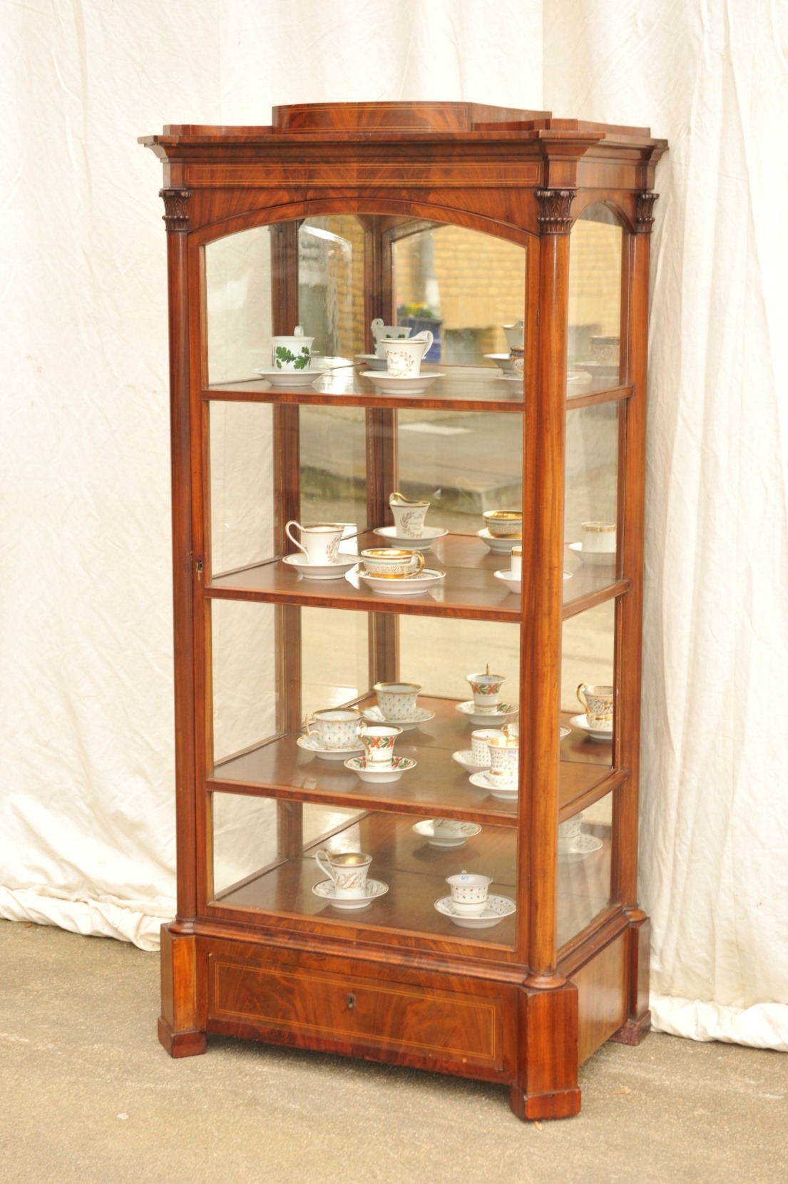 kleine_Biedermeier_Vitrine_2899