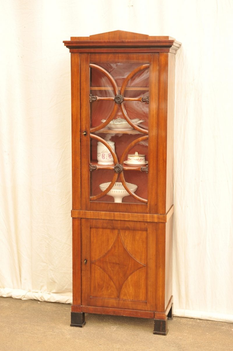 schlanke Aufsatzvitrine Mahagoni Biedermeier