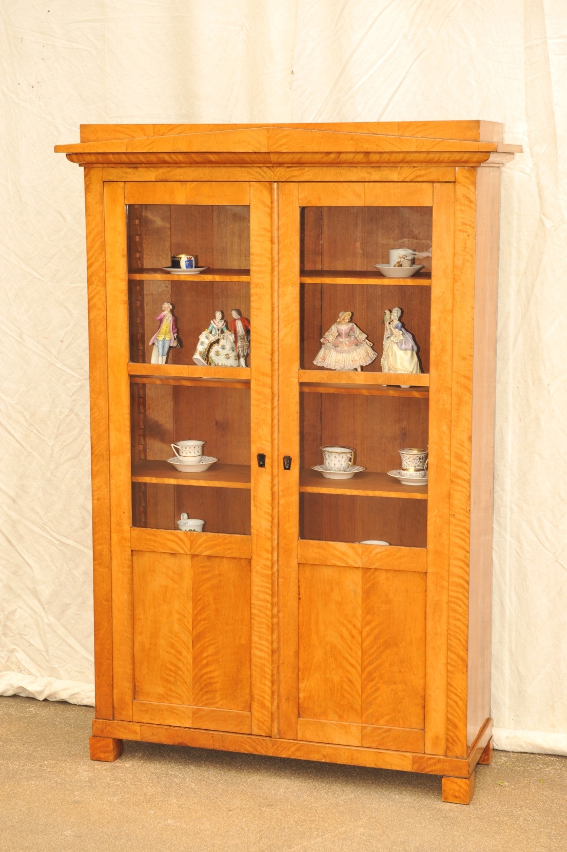 Vitrine Biedermeier Bücherschrank Birke