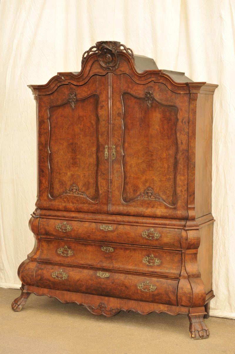 Aufsatzschrank Barock holländischer Vasenschrank