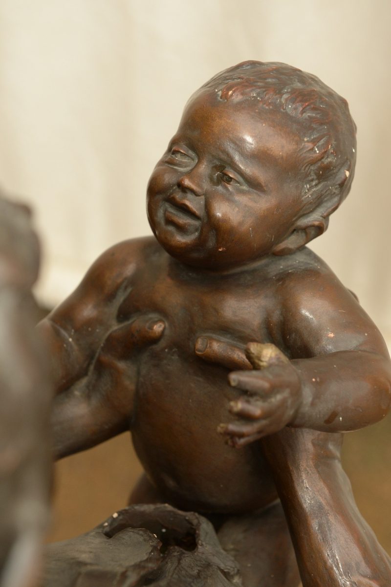 Detail Figurengruppe Schmied mit Kindern von Kowarzik