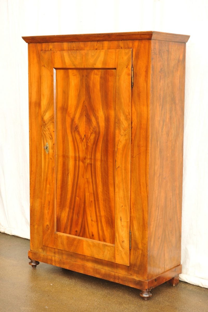 Schrank eintürig Nussbaum Biedermeier