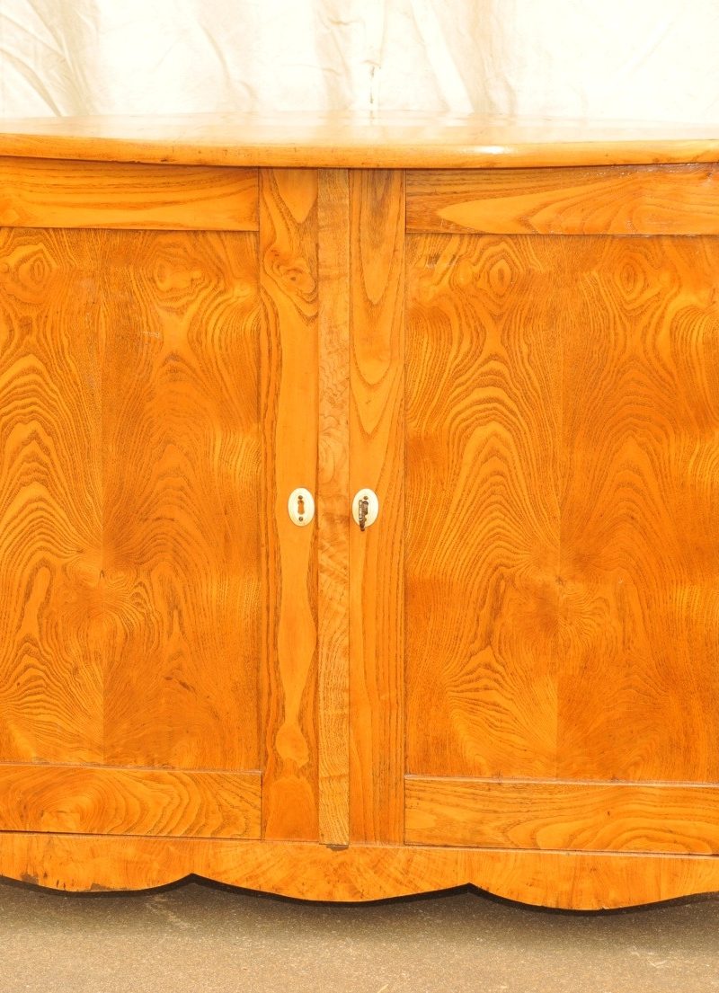 Biedermeier Eckschrank für großen Fernseher