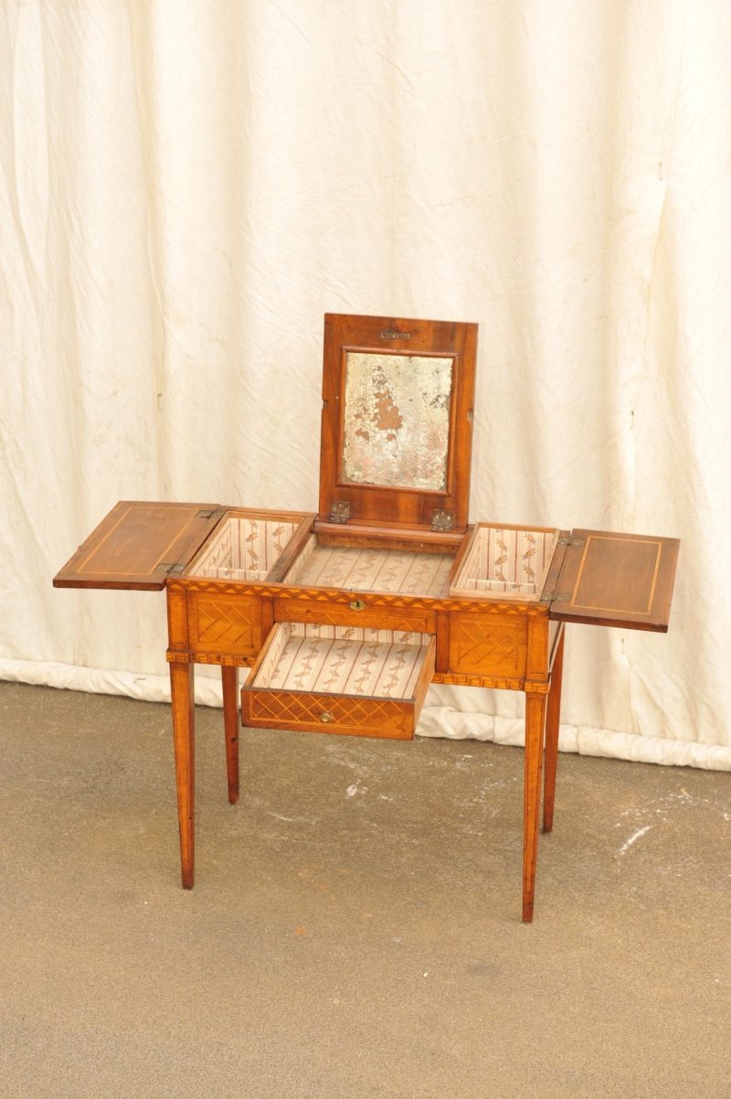 Poudreuse Louis Seize Antik Im Hof Antike Poudreuse Poudreuse Louis Seize