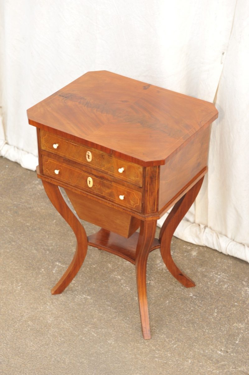 Biedermeier Nähtisch Mahagoni