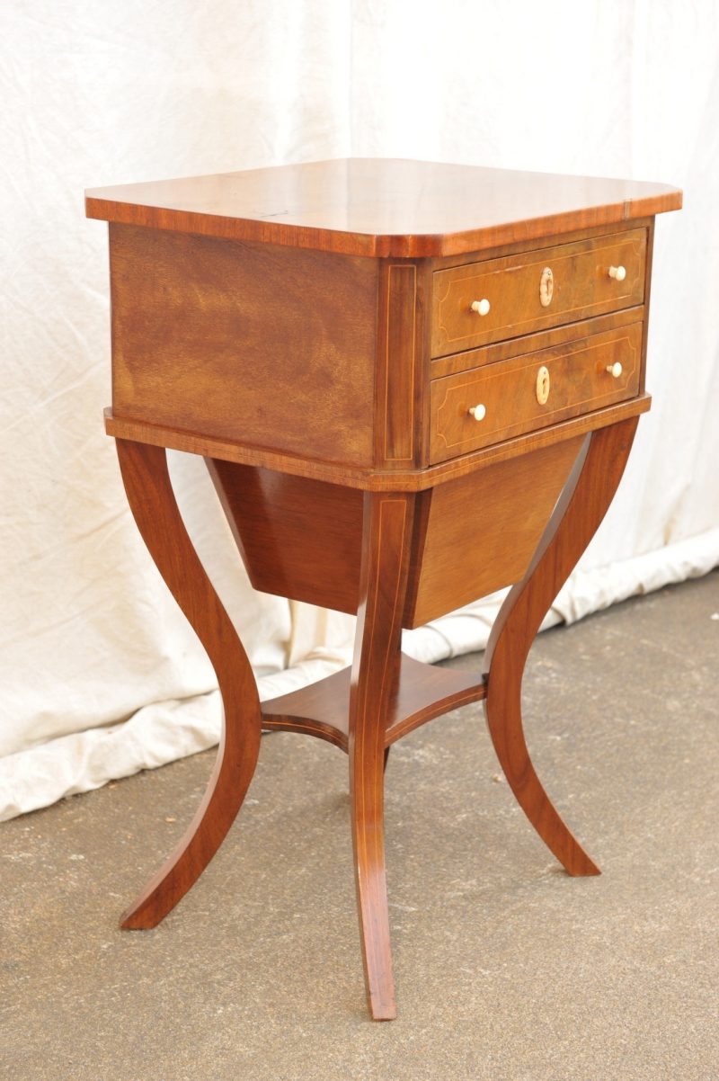 Biedermeier Nähtisch Mahagoni