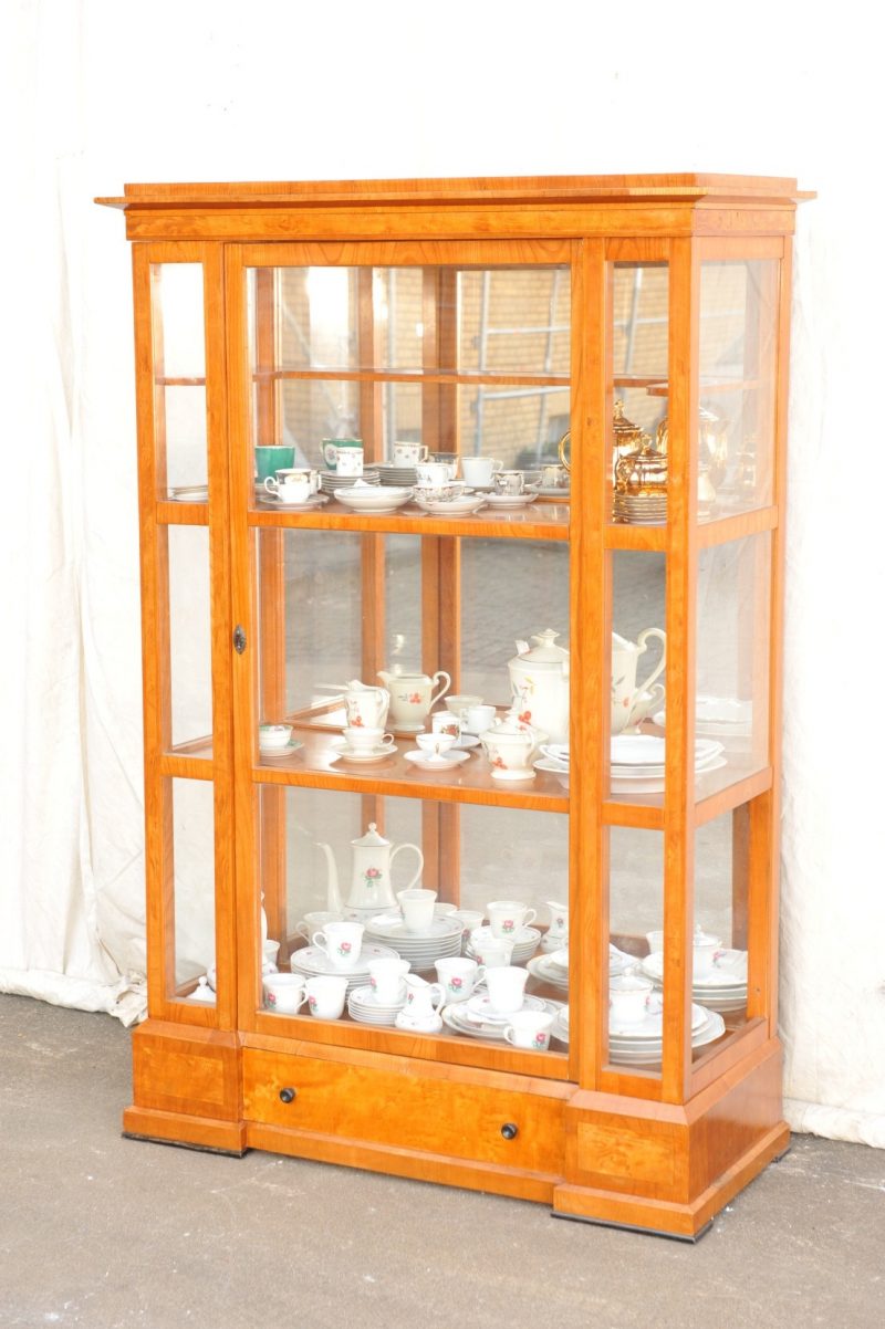 Vitrine dreiseitig verglast, Biedermeier Stil