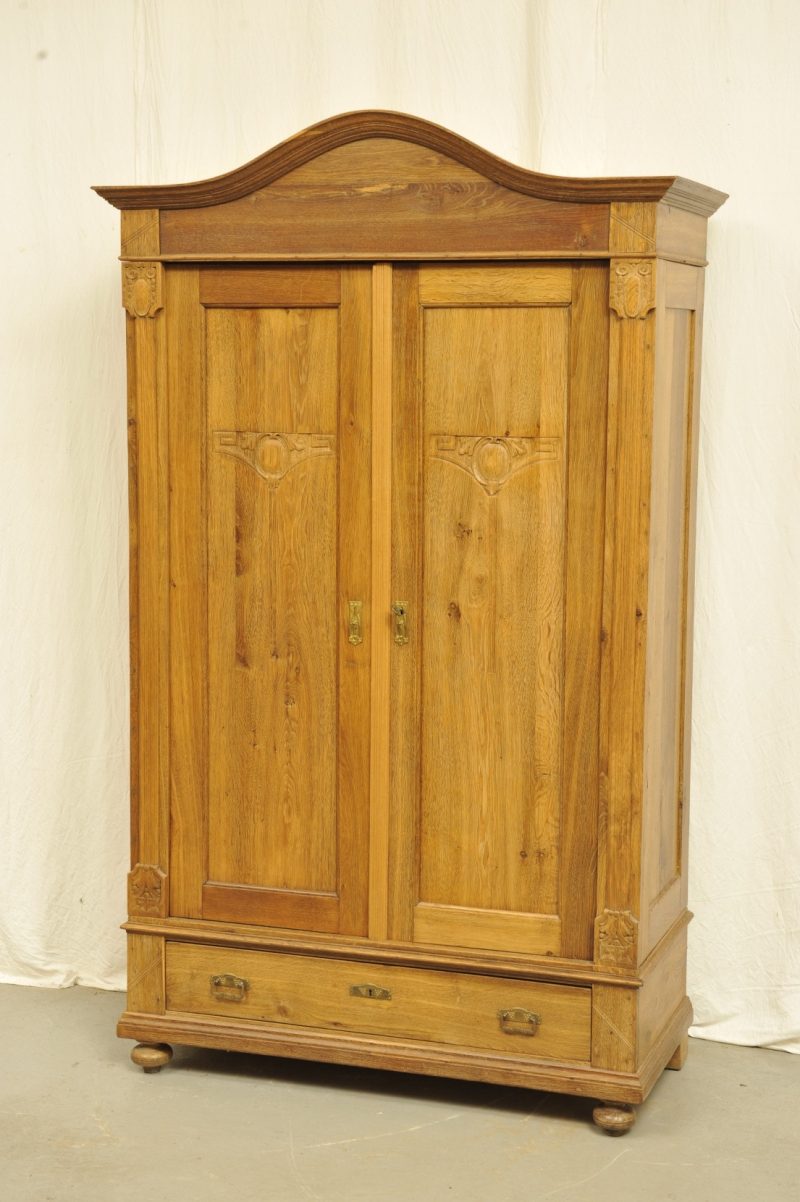 zerlegbarer Eichenschrank von 1910/20