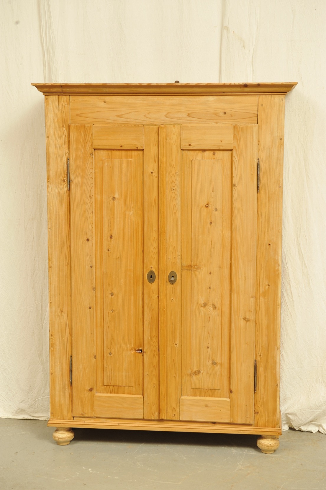 Biedermeier Wäscheschrank Weichholz