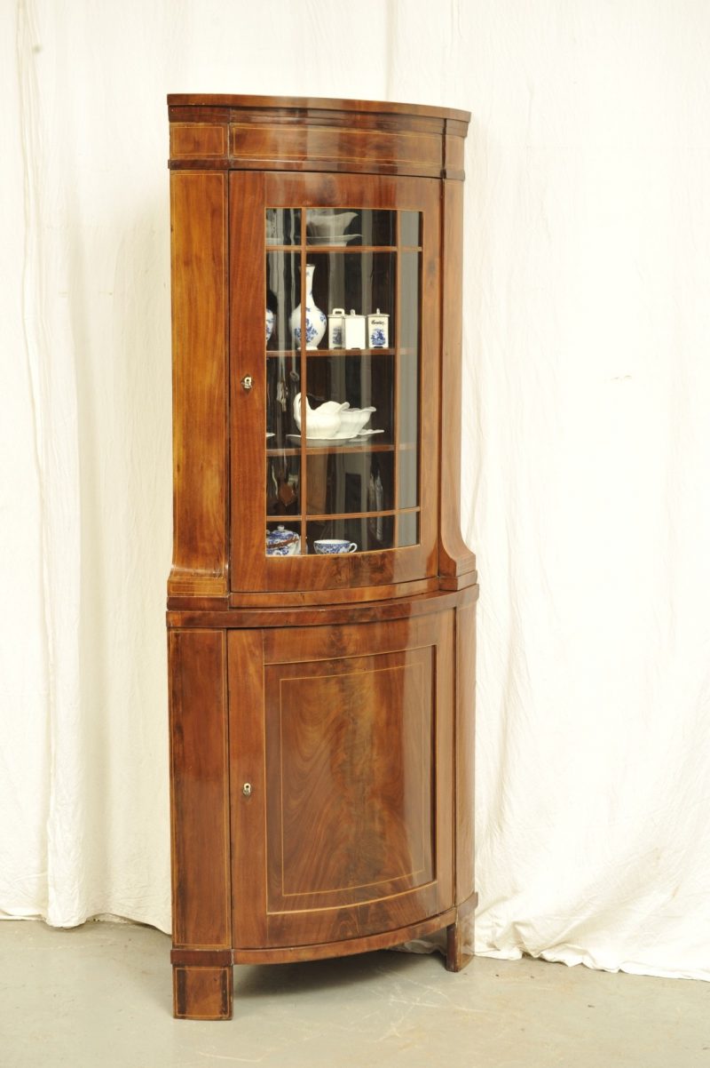 Eckvitrine Biedermeier Mahagoni