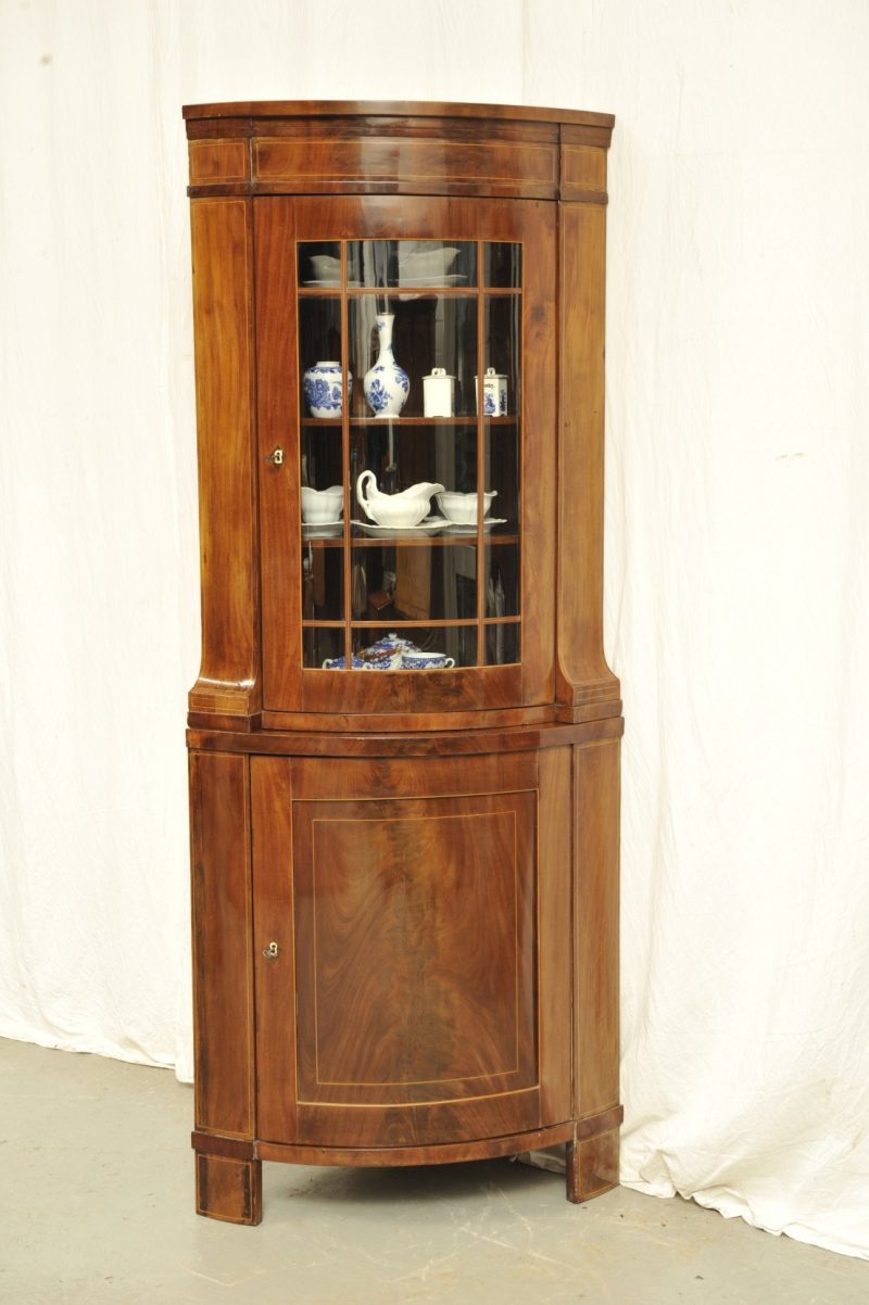 Eckvitrine Biedermeier Mahagoni