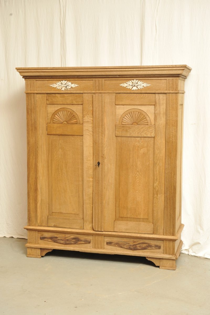 zerlegbarer Kleiderschrank Eiche von 1820