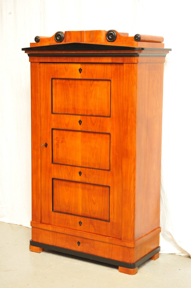 eintüriger Schrank Biedermeier Kirschbaum