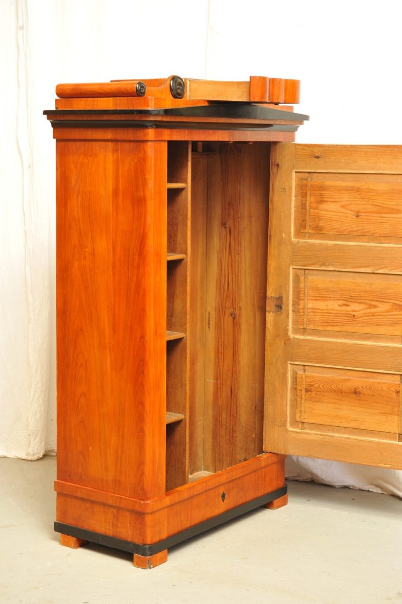 eintüriger Schrank Biedermeier Kirschbaum