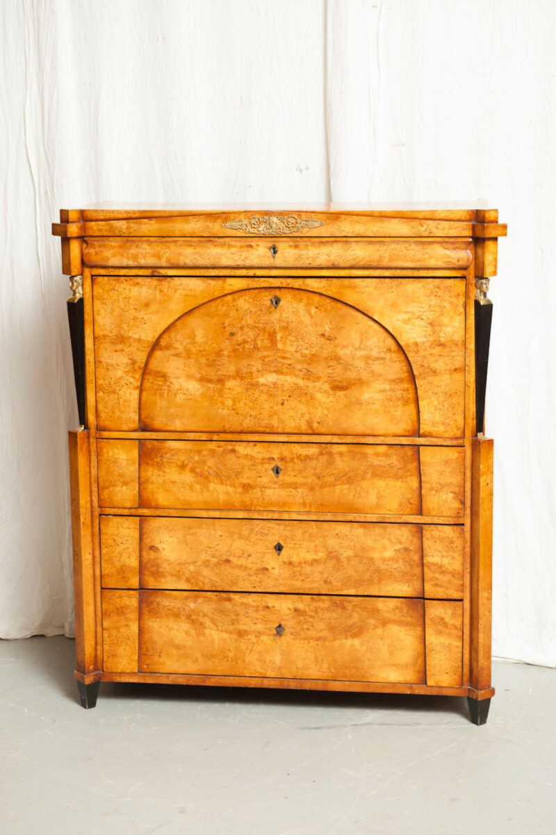 Biedermeier Schreibschrank karelische Birke