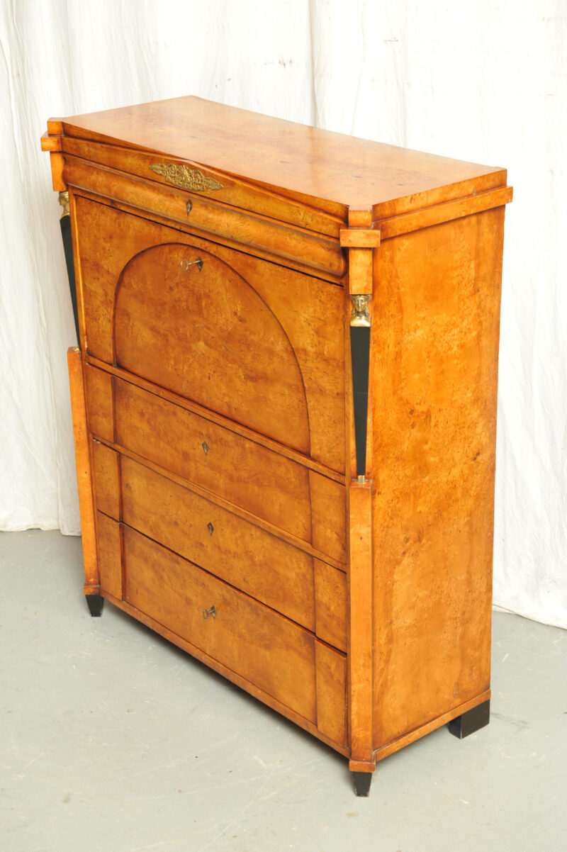 Biedermeier Schreibschrank karelische Birke