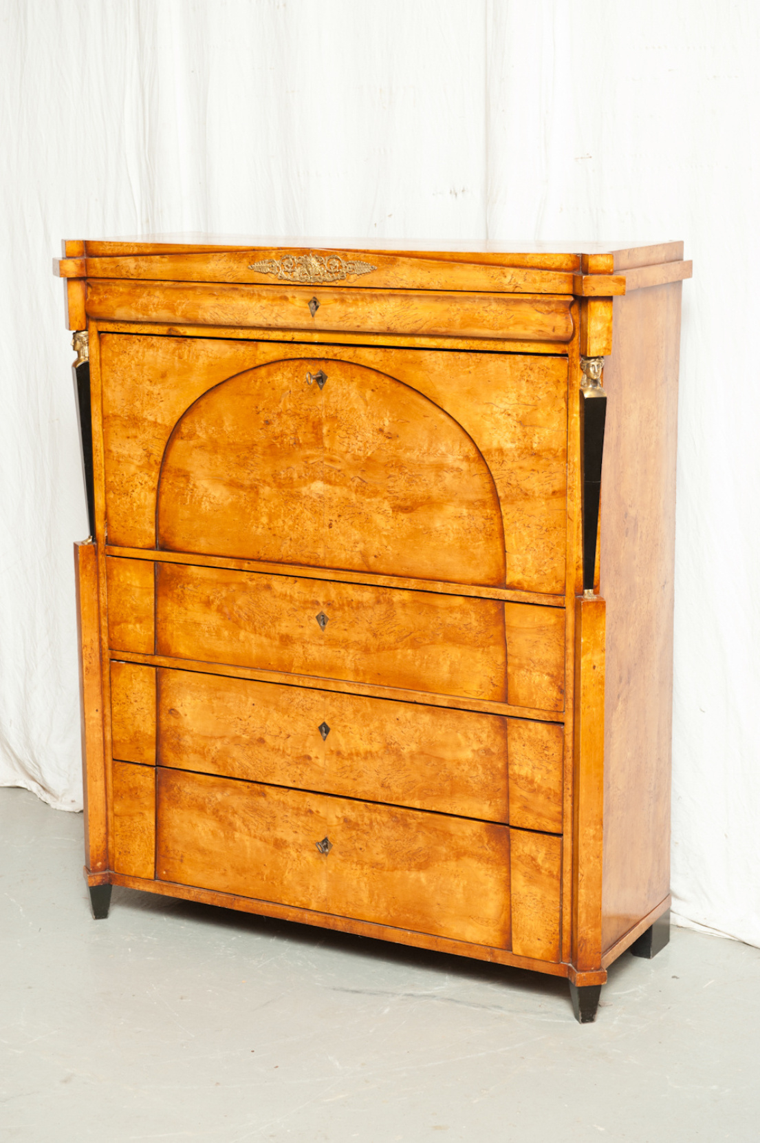 Biedermeier Schreibschrank karelische Birke