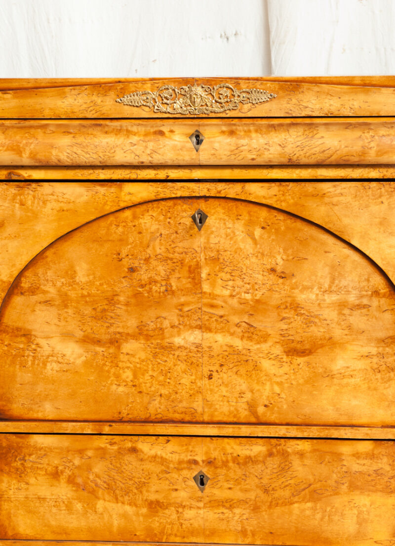 Detail Biedermeier Schreibschrank karelische Birke