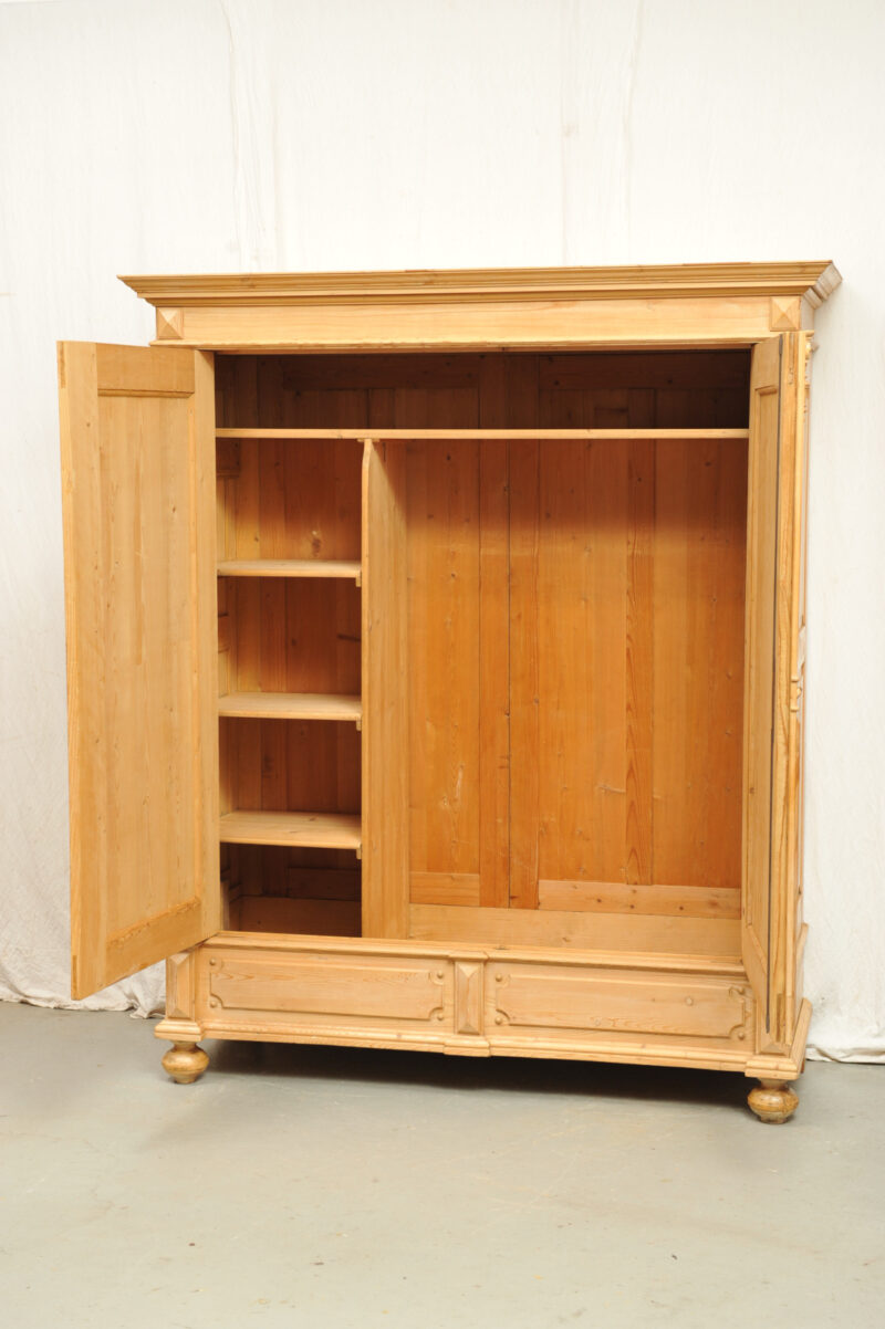 Gruenderzeit_Dielenschrank_Weichholz_3611 (1) Inneneinrichtung großer zerlegbarer Weichholzschrank Gründerzeit
