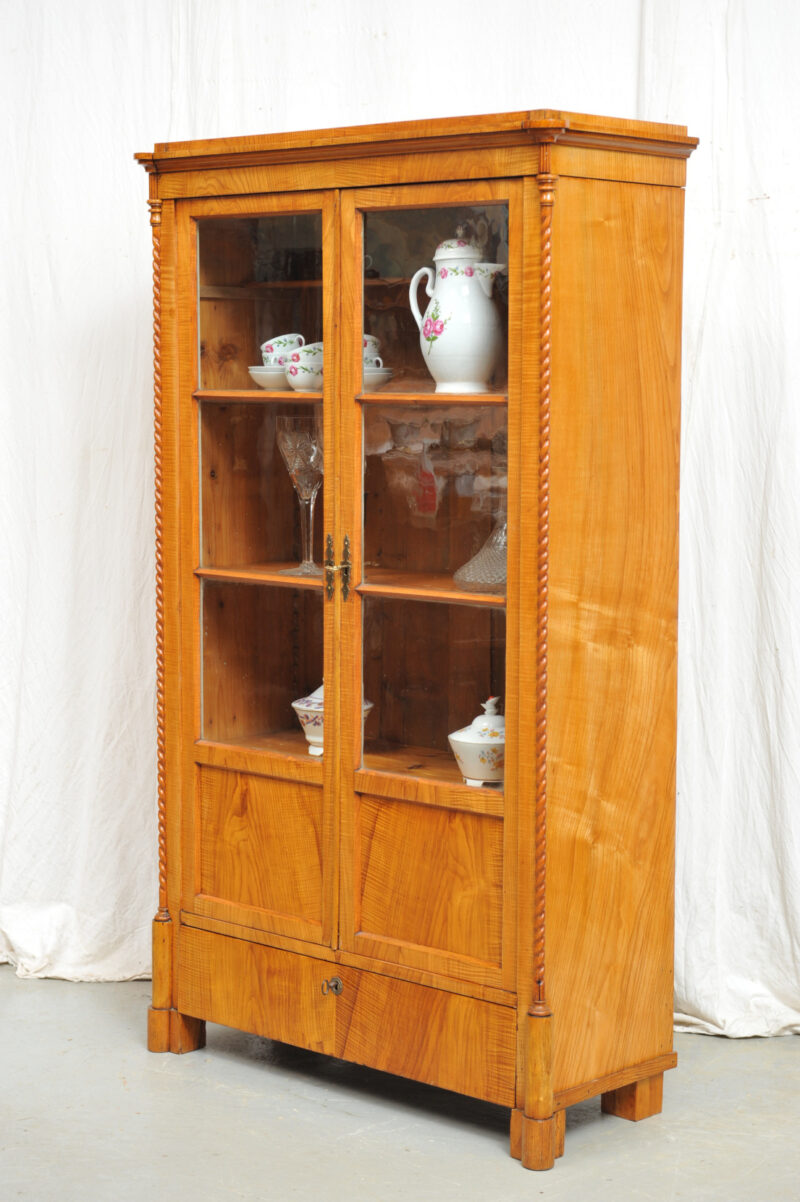 kleiner Biedermeier Bücherschrank Esche